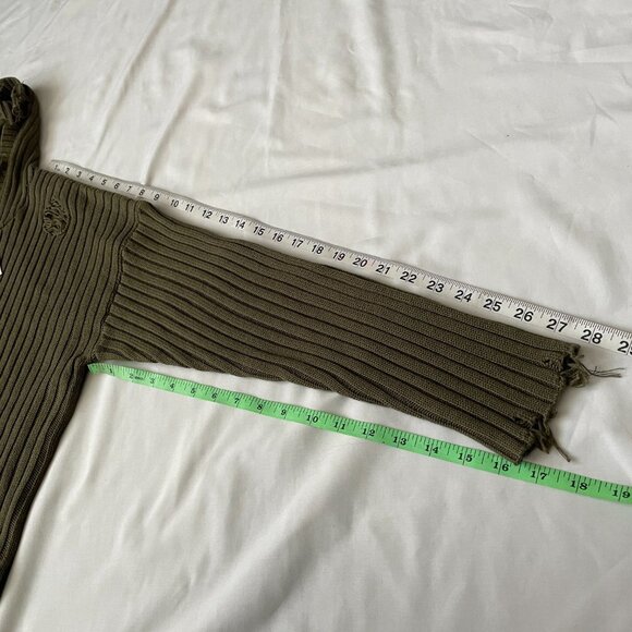 Gilded Intent Women's Distressed Sweater ribbed knit Olive Green size S NWT - Picture 5 of 7